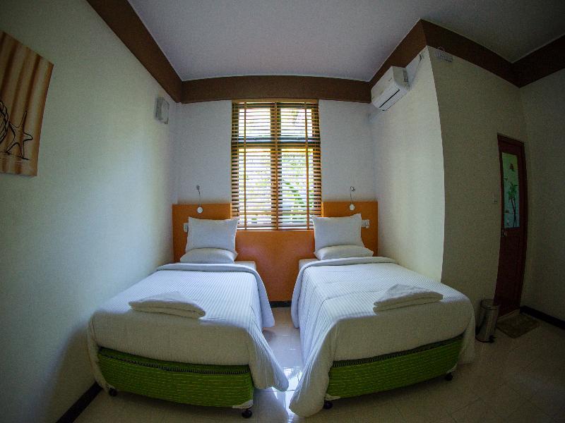 Pallazo Laamu Gan  Buitenkant foto