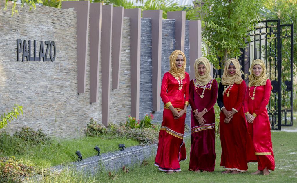 Pallazo Laamu Gan  Buitenkant foto